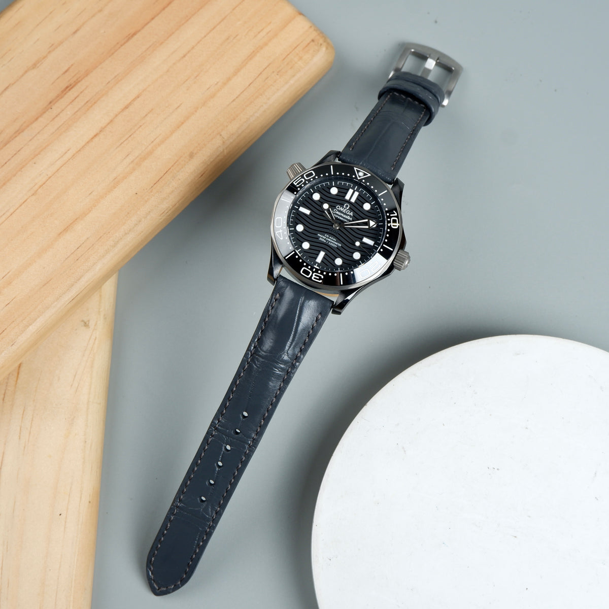 Omega Seamaster Diver 300m Straps - Croco Dark Grey – Liger Straps