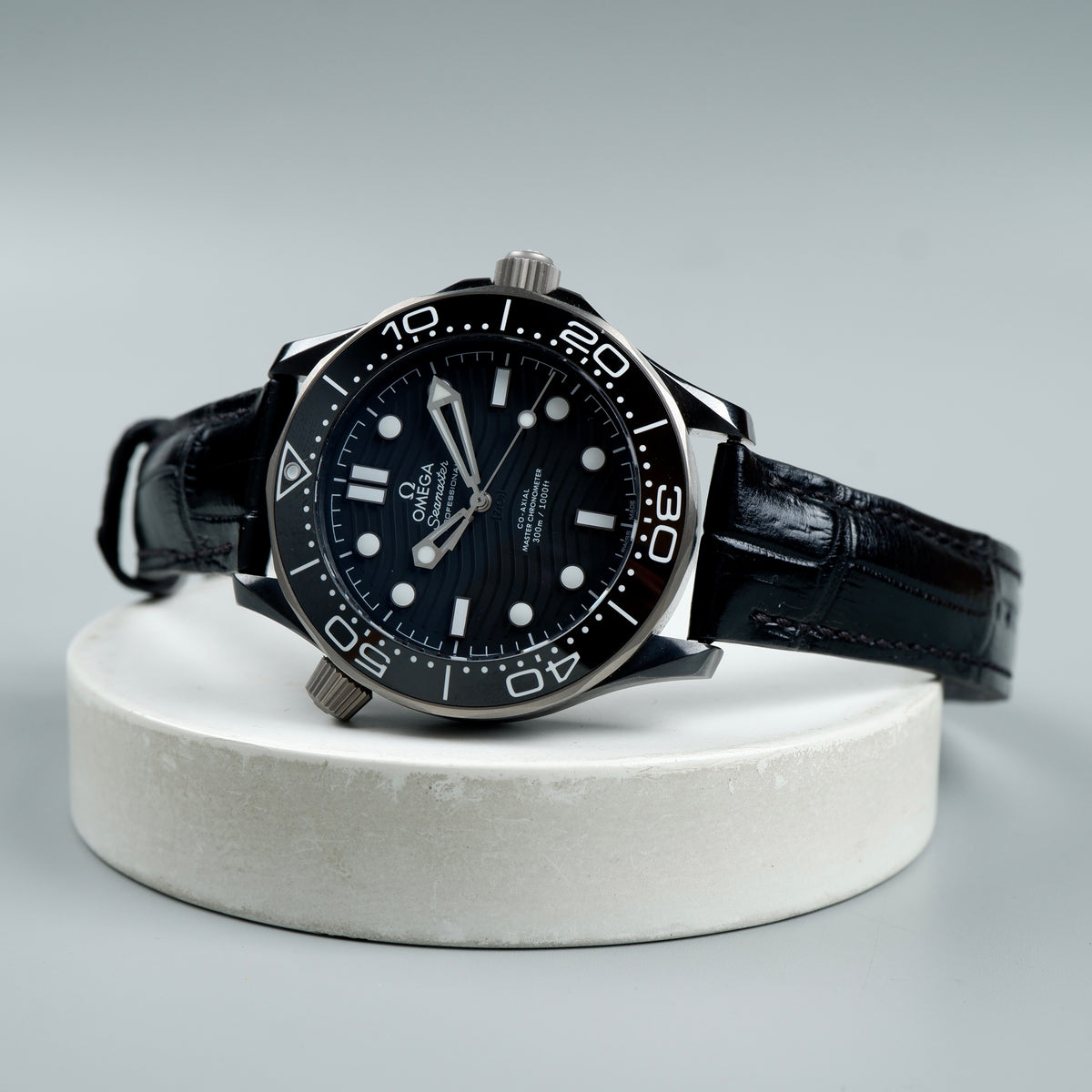 Authentic Omega Two piece strap black alligator watch Matte Black Alligator Signature Strap main image 4