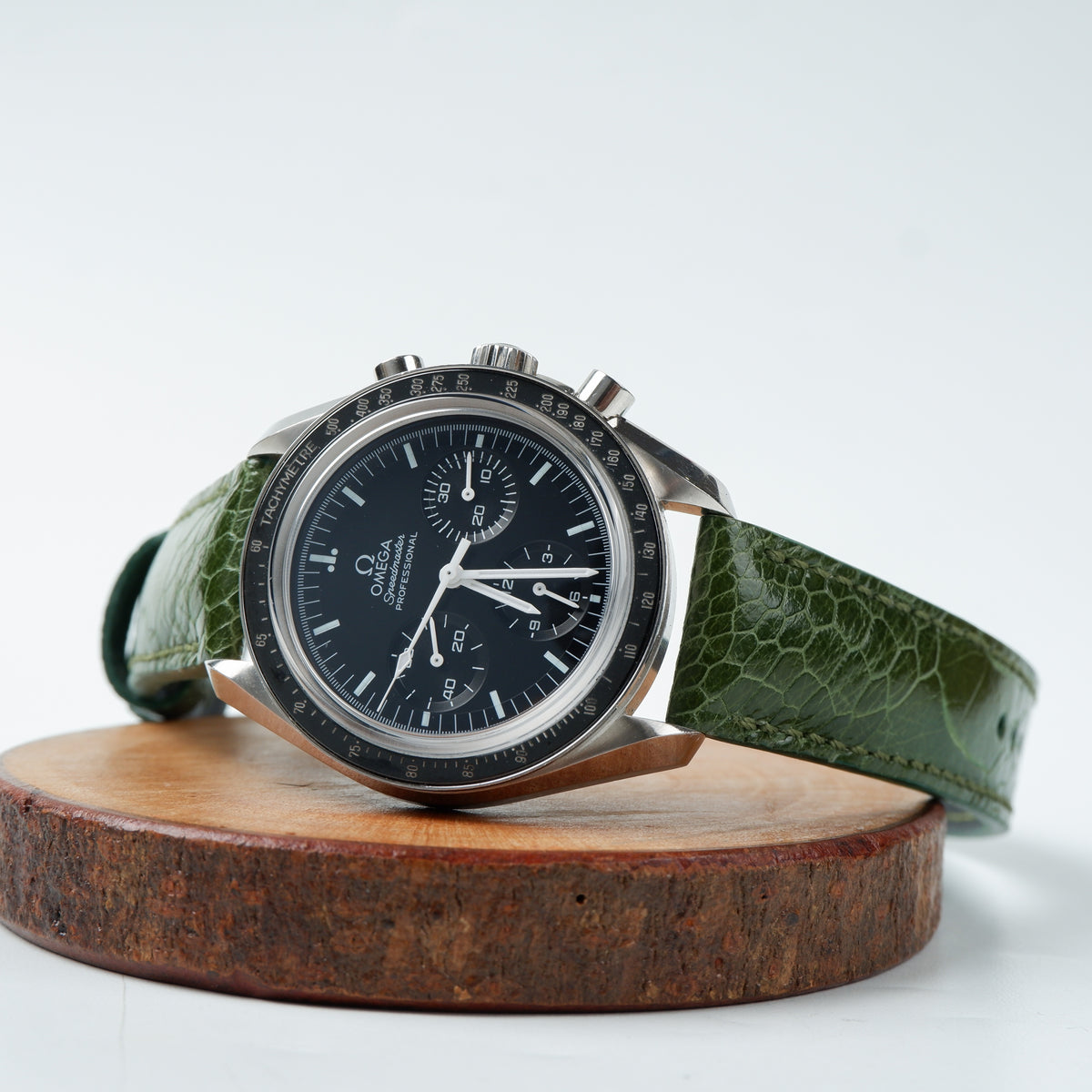 2liger-straps-ostrich-leg-