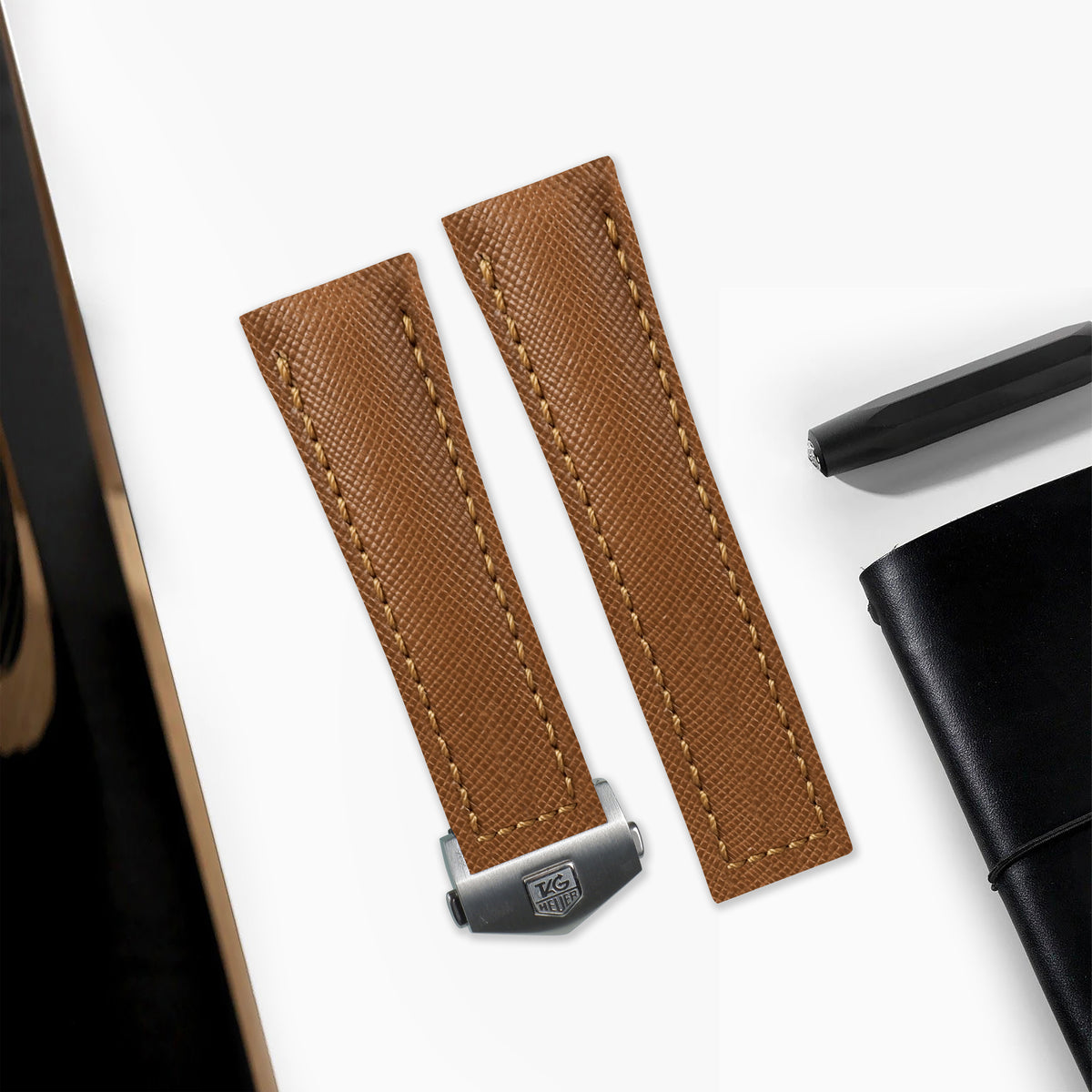 liger-straps-saffiano-gold-fit