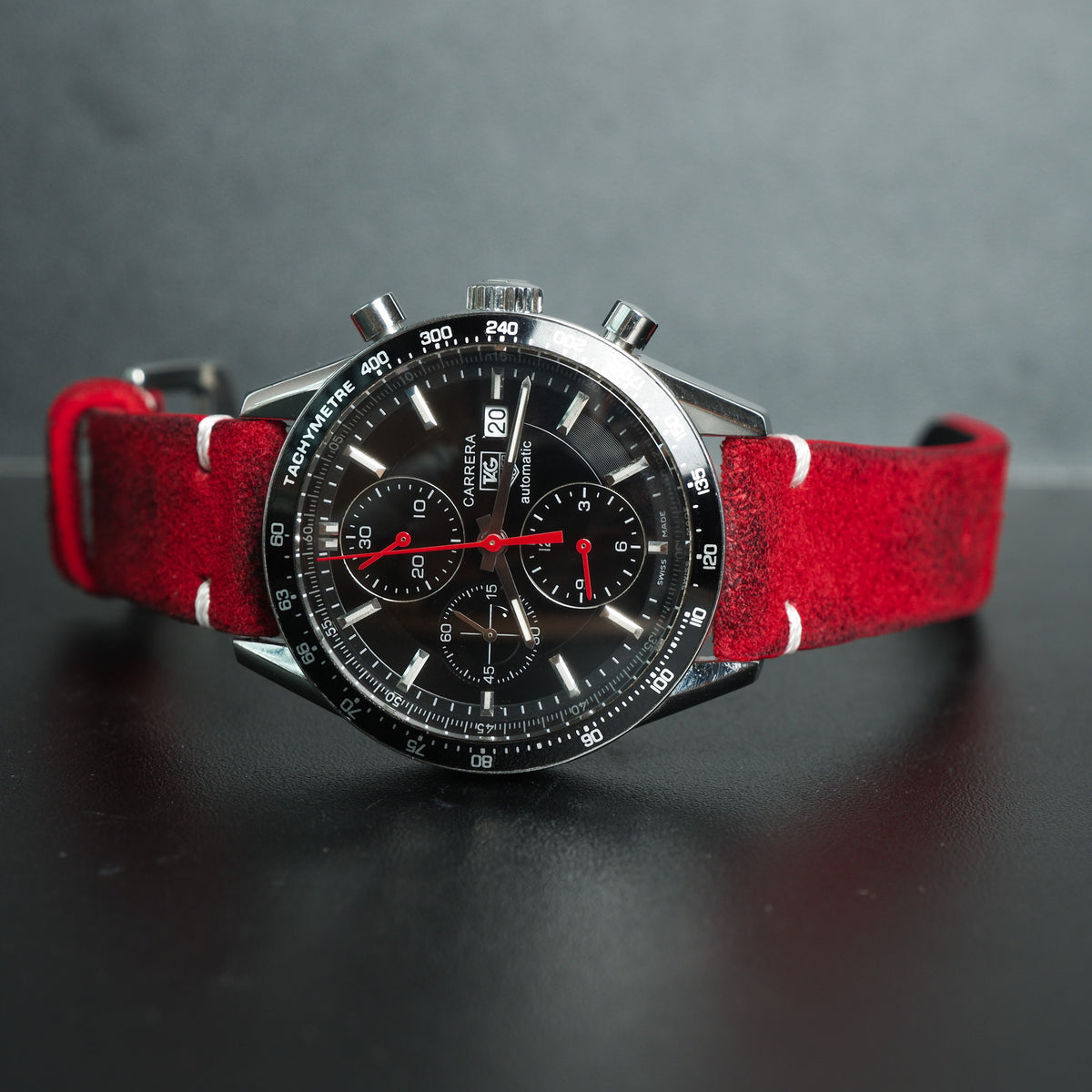 Tag heuer best sale red strap