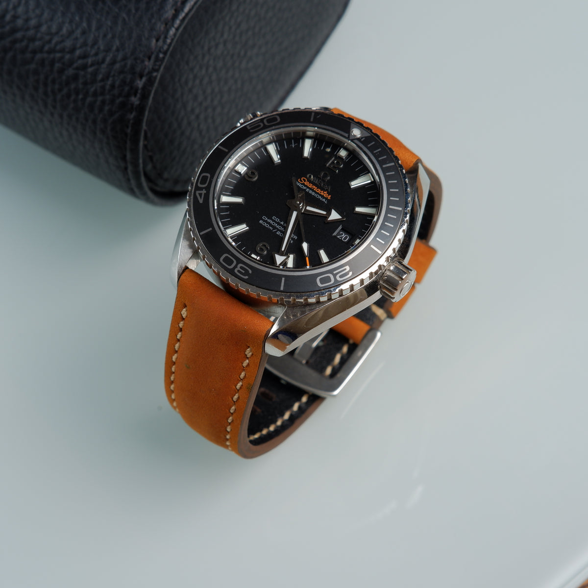 Planet ocean leather online strap