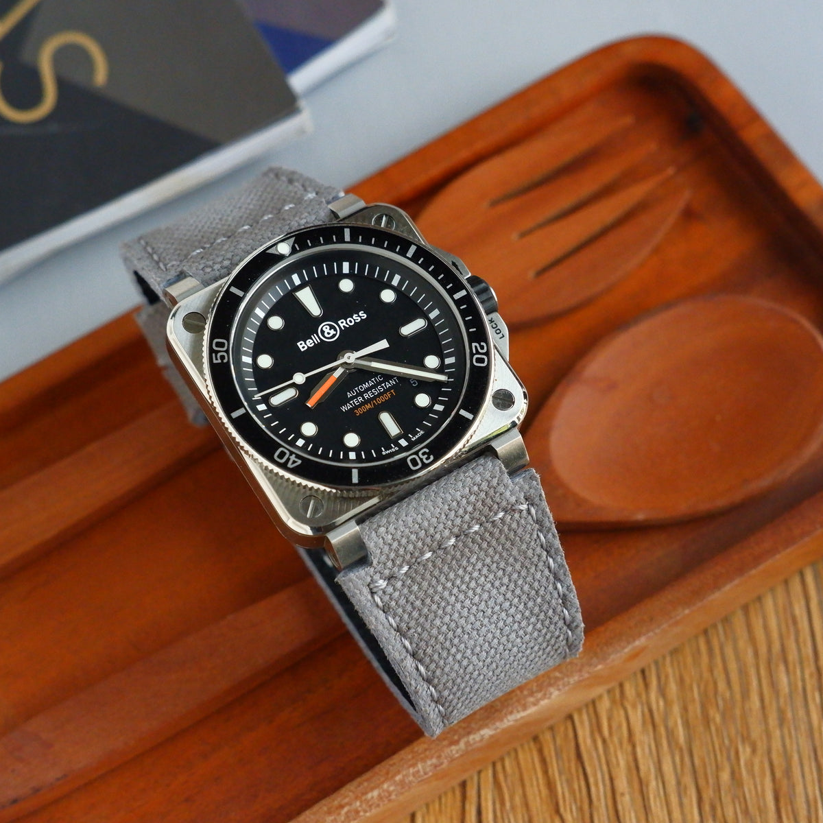 Bell and ross strap size online