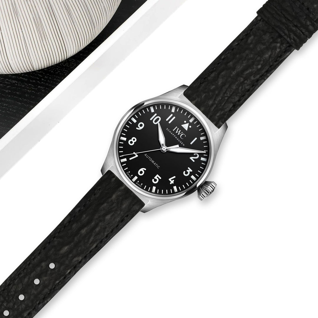 IWC純正レザーブラックアリゲーターストラップ20mm IWC Pilot Straps - Shark Black – Liger Straps