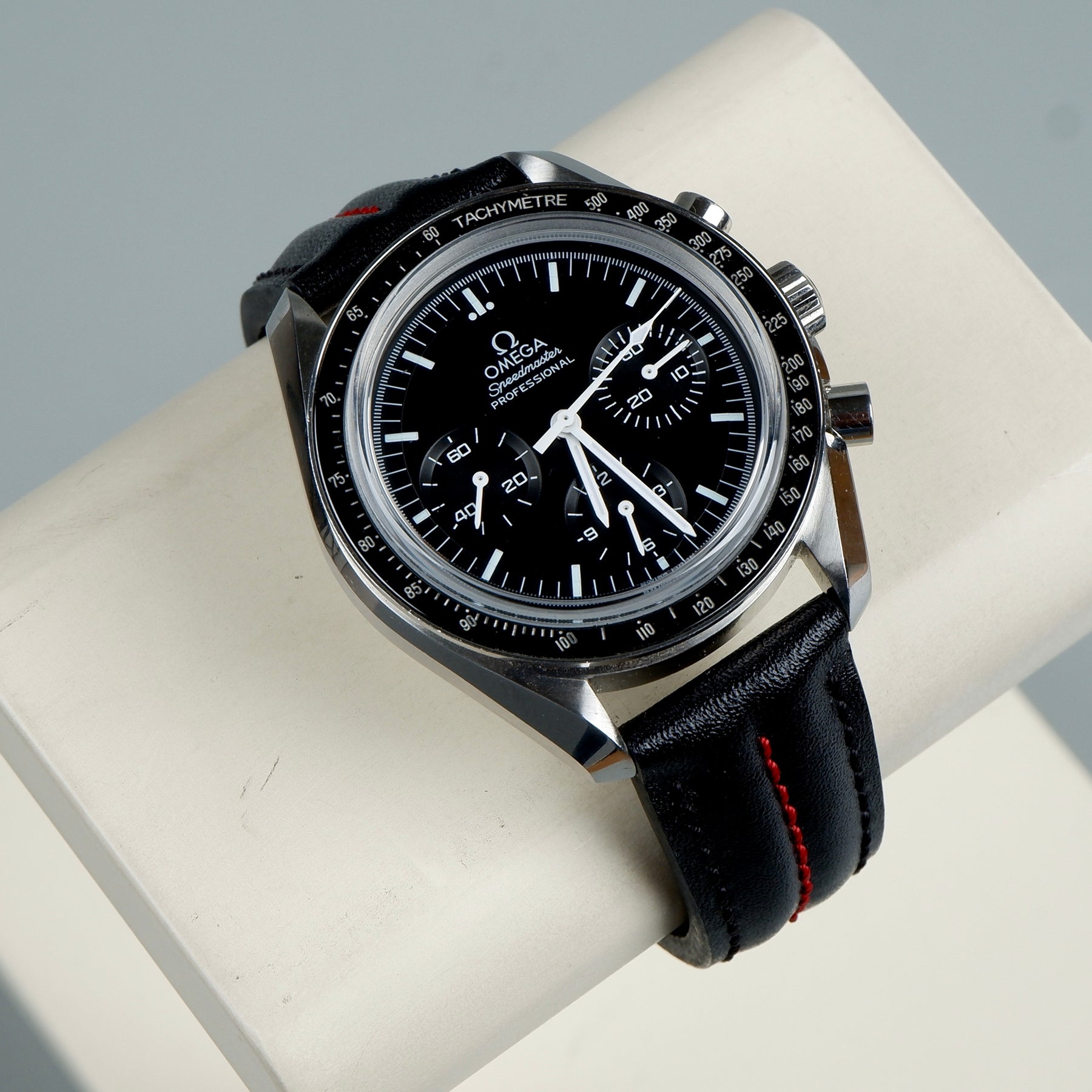 Speedmaster black best sale leather strap