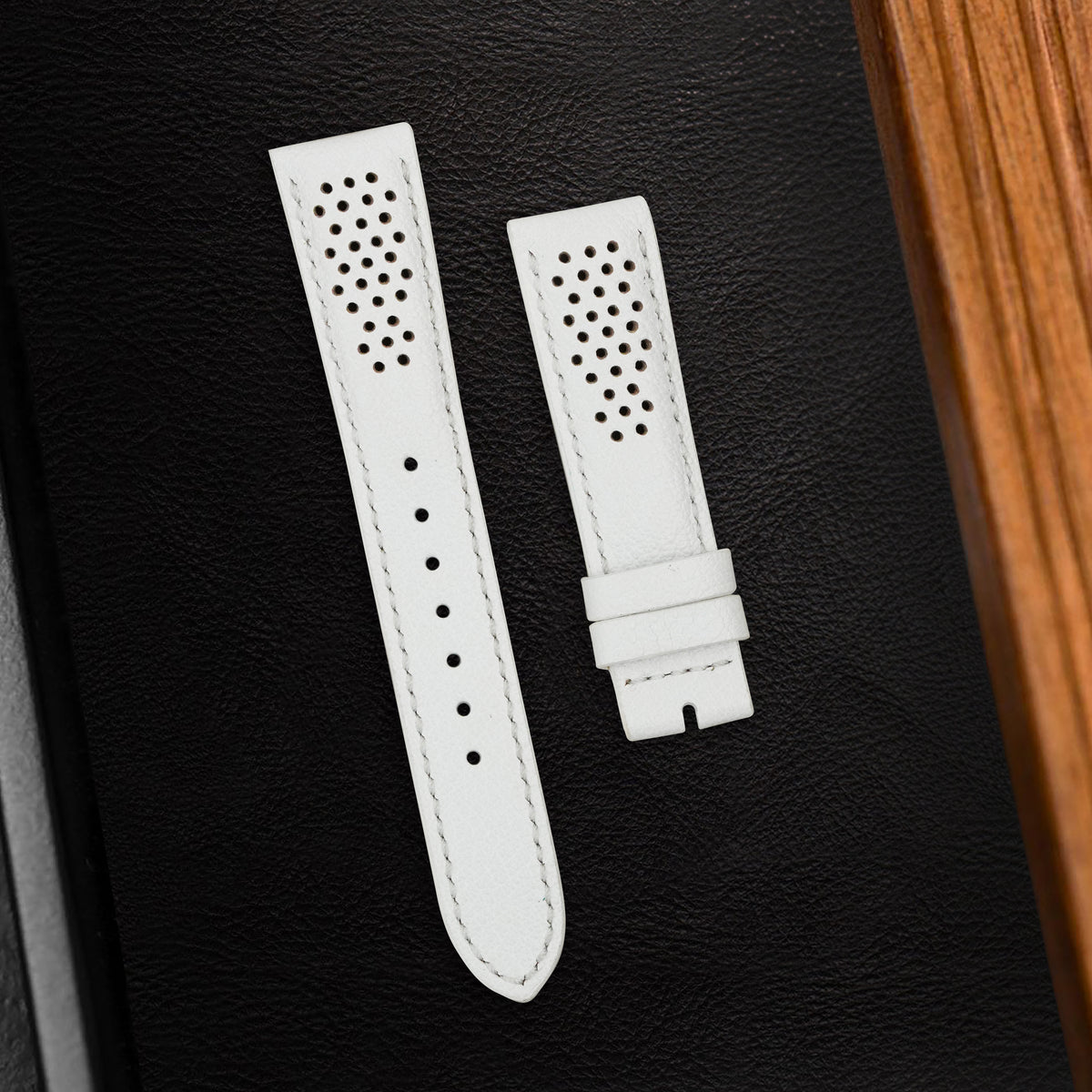 Tudor Blackbay 41mm Straps - Racing White – Liger Straps