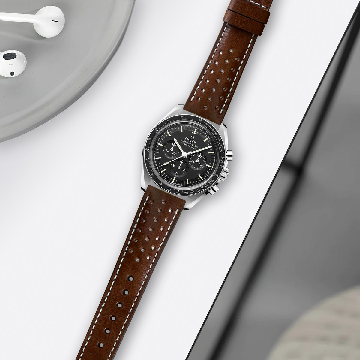 Omega Speedmaster Moonwatch - Racing Brown – Liger Straps