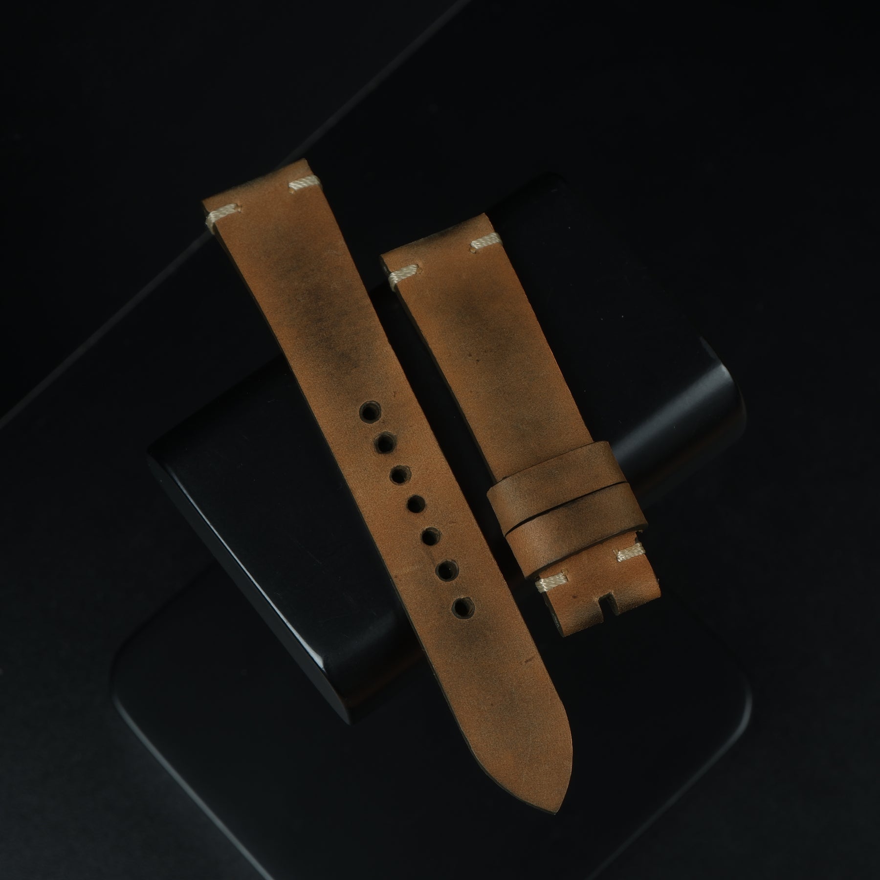 Navitimer Strap Breitling Navitimer Straps - Minimalist Mud – Liger Straps