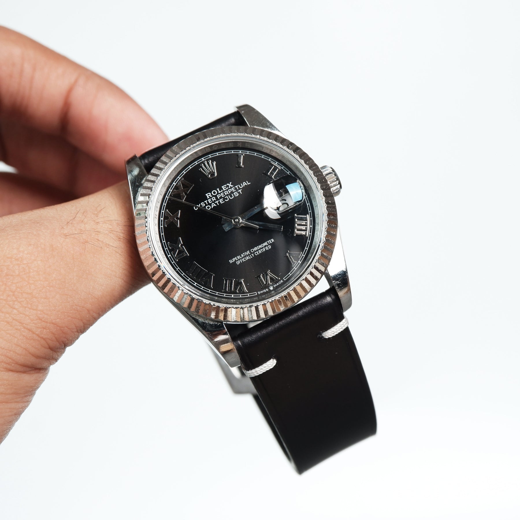 Rolex datejust 41 hotsell on leather strap
