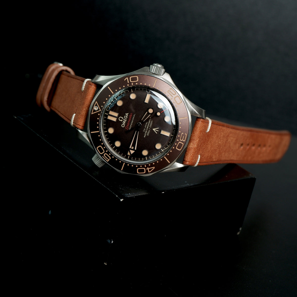 Omega Seamaster Diver 300m Straps - Minimalist Diablo Brown – Liger Straps
